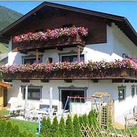 Pension Kristall Neustift im Stubaital Extérieur photo